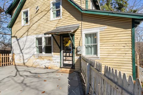 A home in New Milford