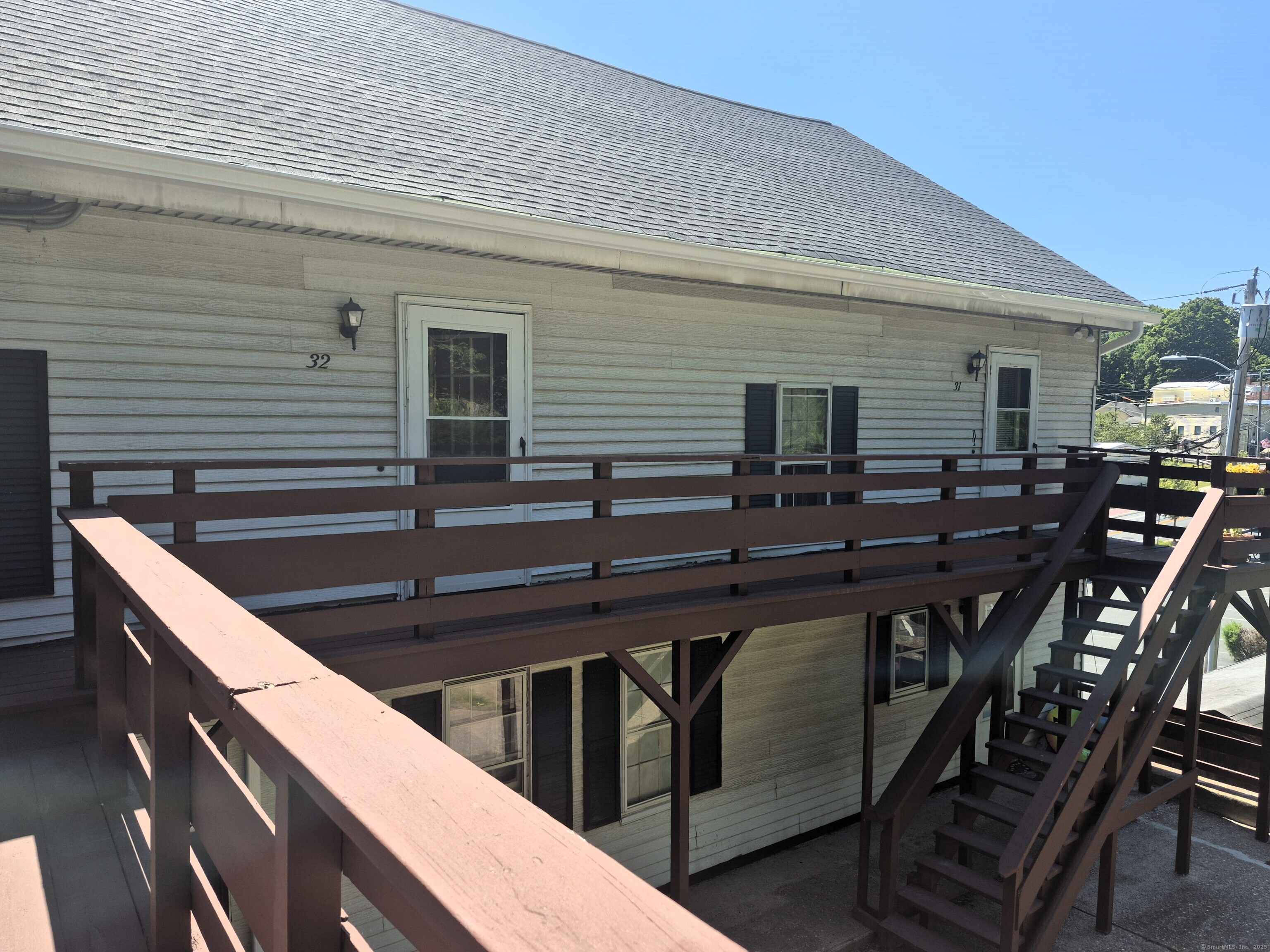 1218 Main Street 32