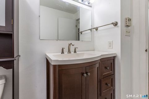 Tiny photo for 71 White Oak Avenue #APT B6, Plainville, CT 06062 (MLS # 24154844)