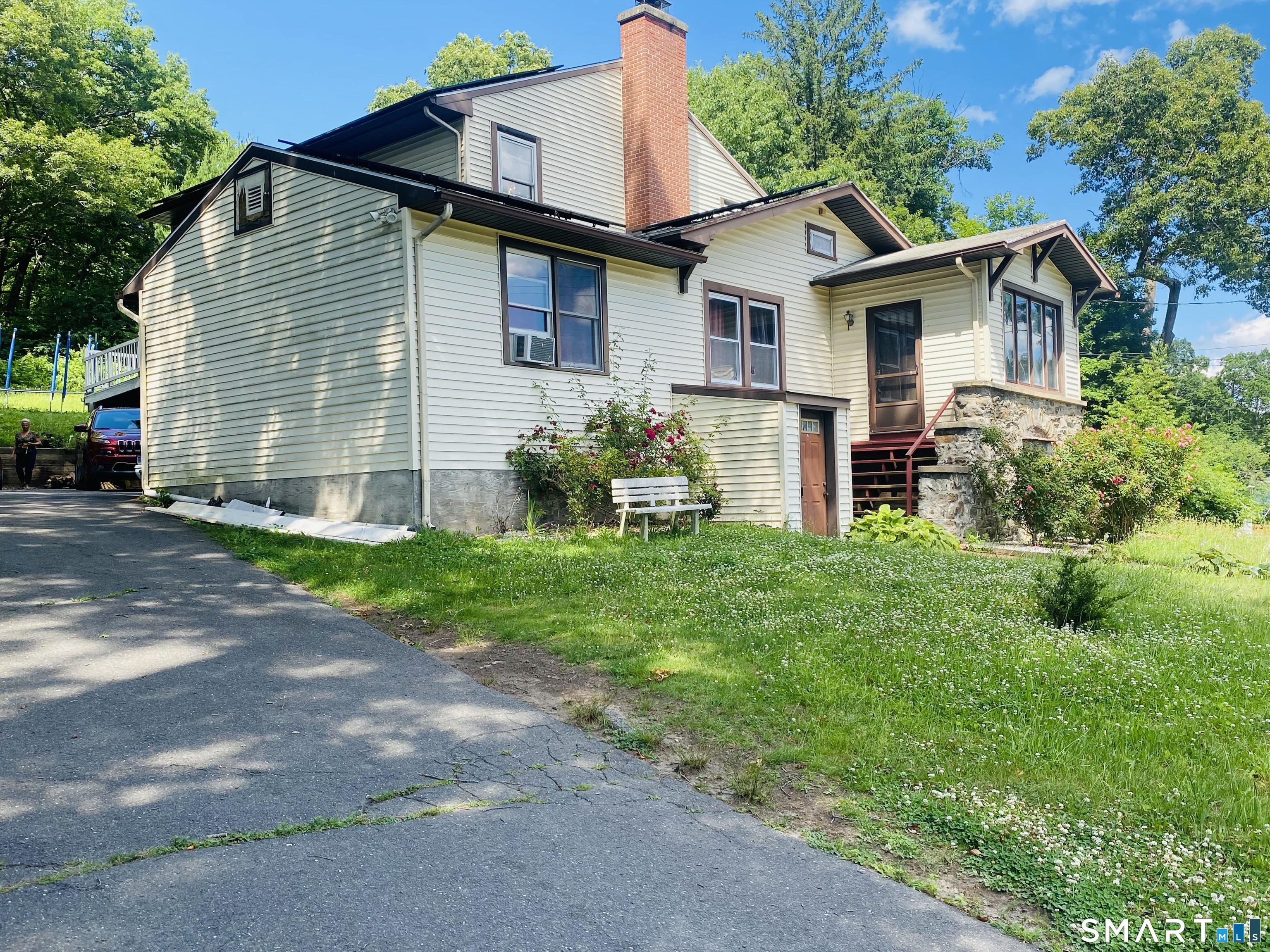 152 Delaware Avenue