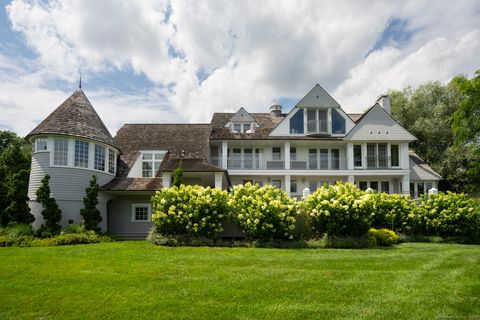 A home in Darien