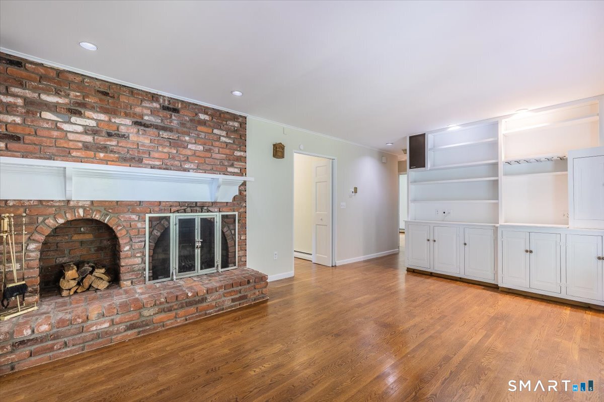 4 Twist Hill Road