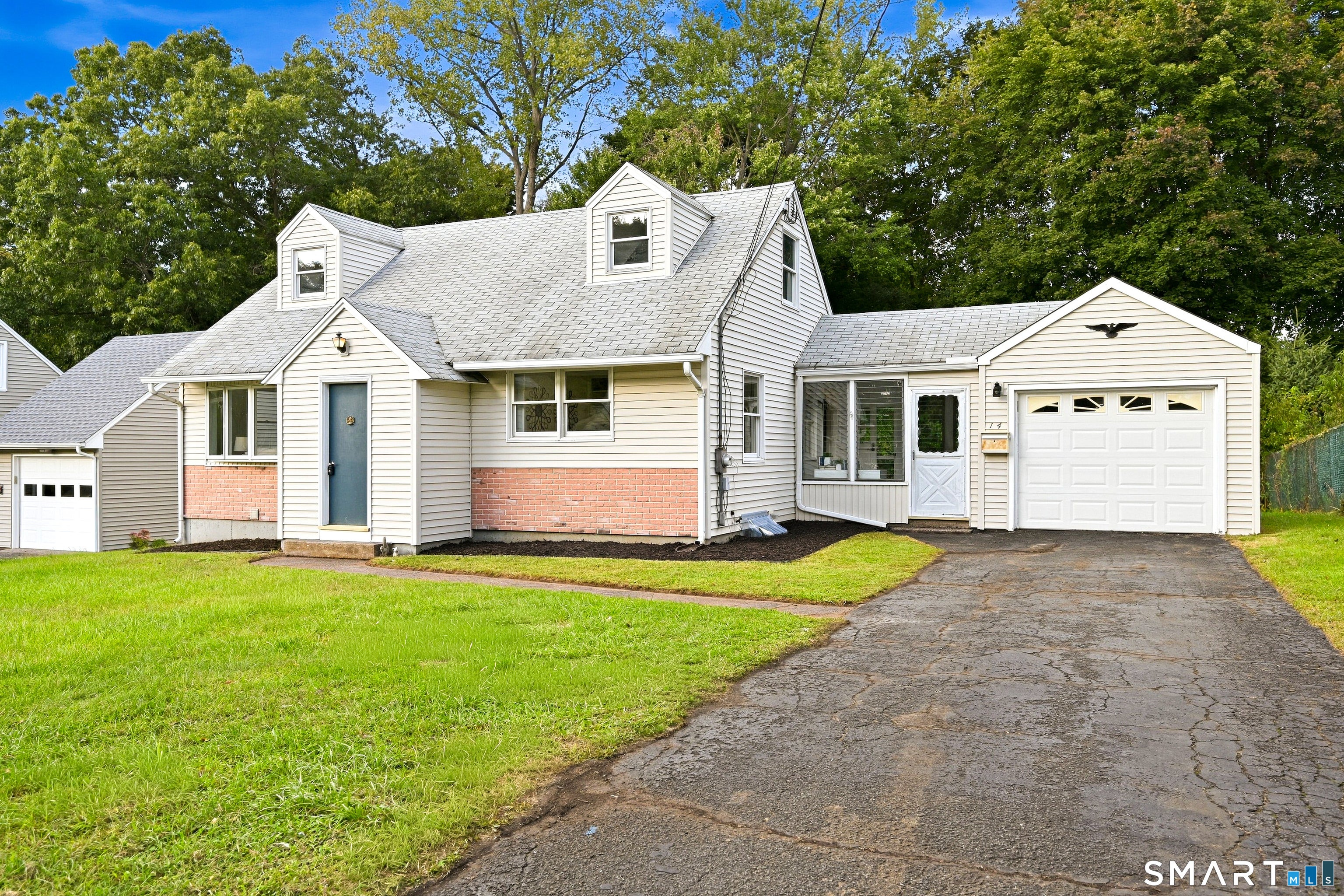 14 Beechwood Drive