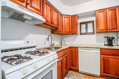 Tiny photo for 22 Olcott Way #22, Ridgefield, CT 06877 (MLS # 24141110)