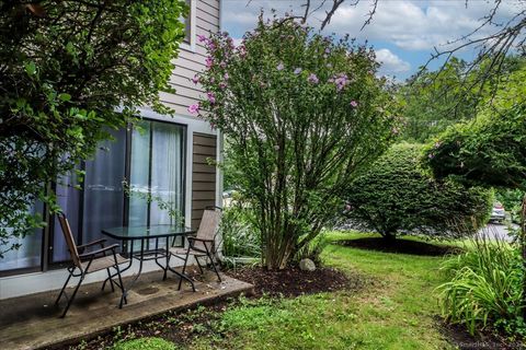 Tiny photo for 22 Olcott Way #22, Ridgefield, CT 06877 (MLS # 24141110)