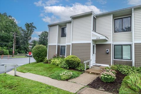 Tiny photo for 22 Olcott Way #22, Ridgefield, CT 06877 (MLS # 24141110)
