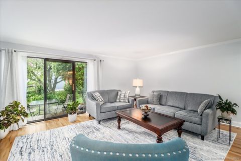 Tiny photo for 22 Olcott Way #22, Ridgefield, CT 06877 (MLS # 24141110)