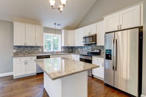 Tiny photo for 143R Oak Street, East Hartford, CT 06118 (MLS # 24133828)