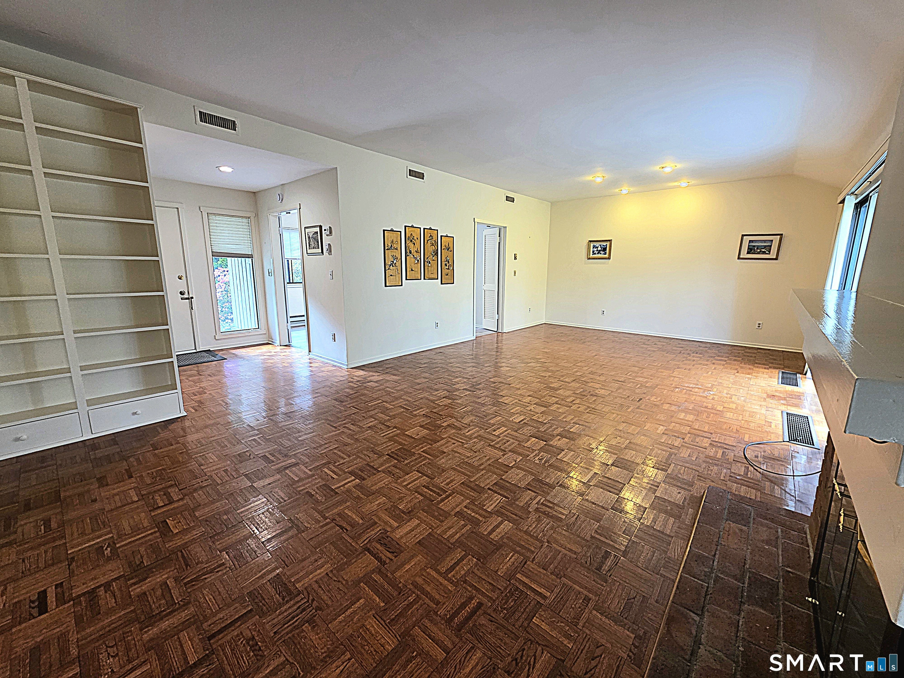 69 Heritage Village E