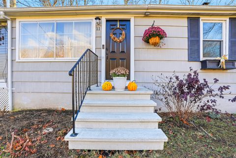 11 Denis Drive Thompson CT 06255