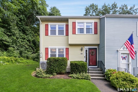 Condo For Sale - 55 Mill Plain Road #12-1<br/> Fairfield County, Danbury, CT 06811