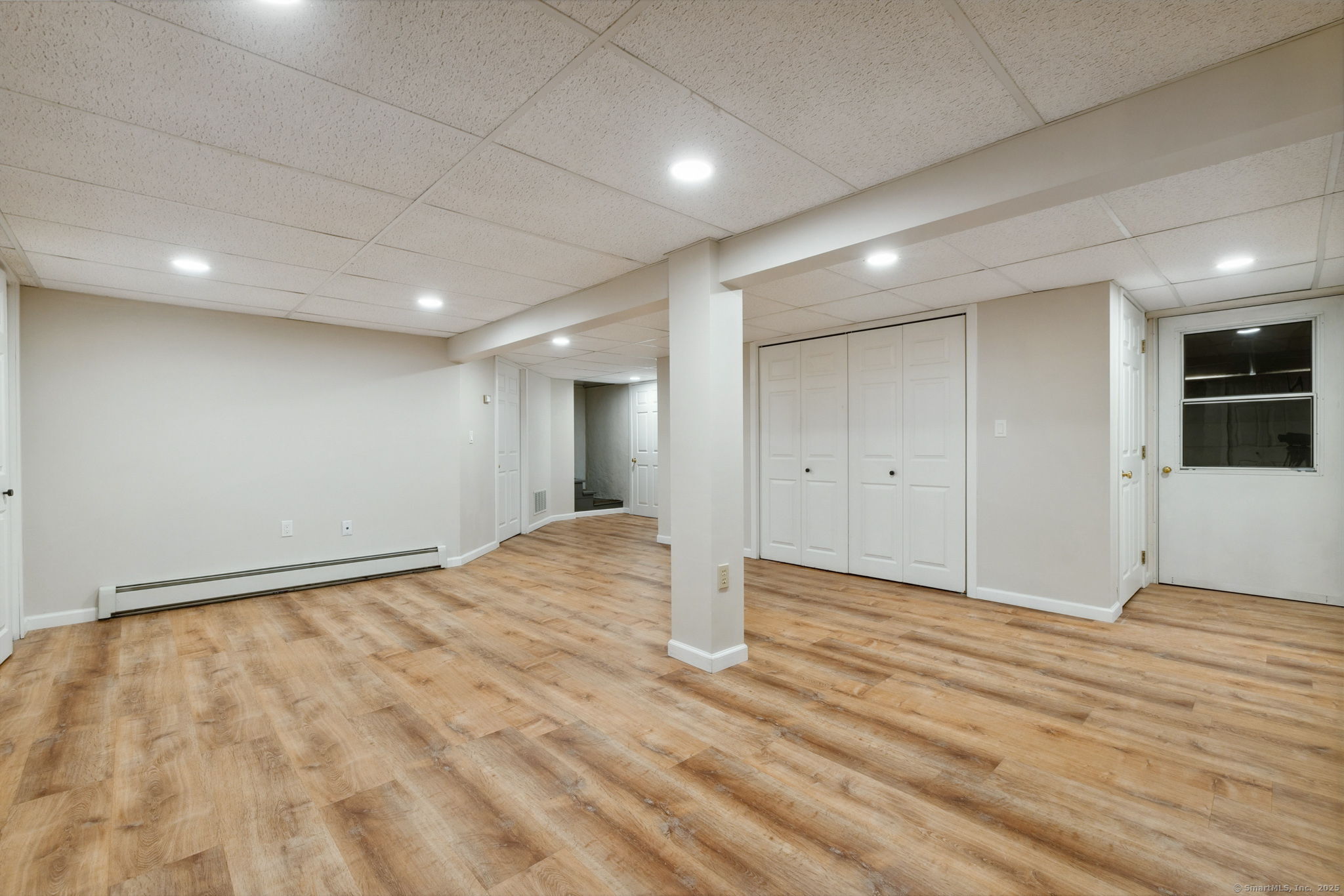 8 Saint Thomas Street, Enfield, Connecticut image 25