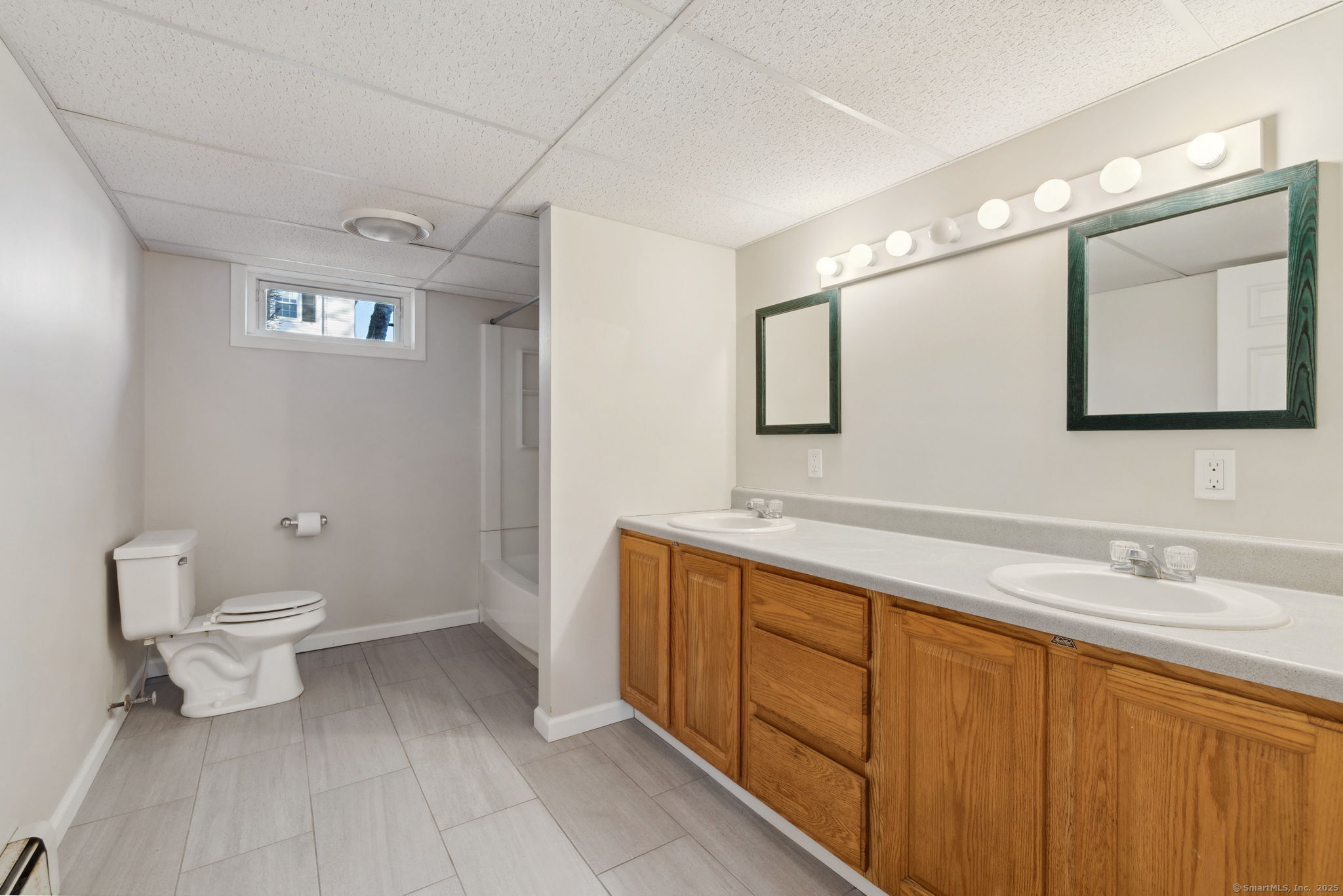 8 Saint Thomas Street, Enfield, Connecticut image 29
