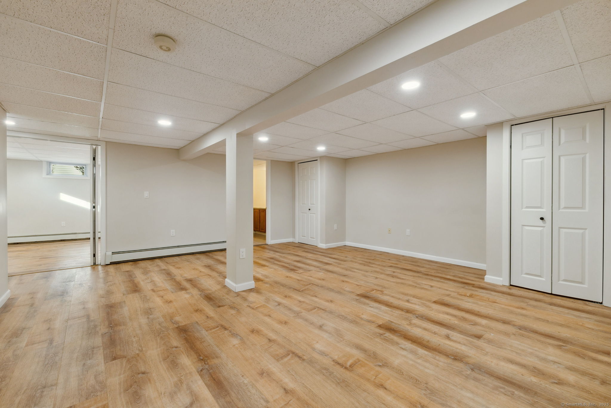 8 Saint Thomas Street, Enfield, Connecticut image 24