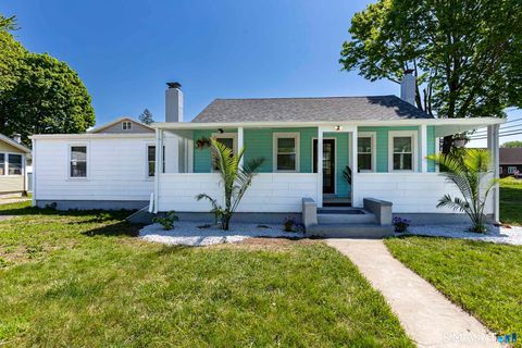 Homes For Sale - 301 Hartford Avenue<br/> Old Lyme, CT 06371