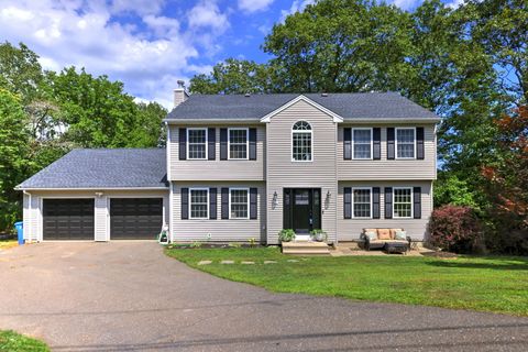28 Edgewood Avenue Shelton CT 06484