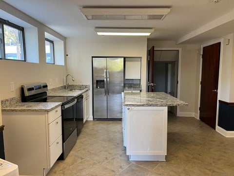 Multifamily For Rent - 1397-1399 State Street #6<br/> New Haven, CT 06511