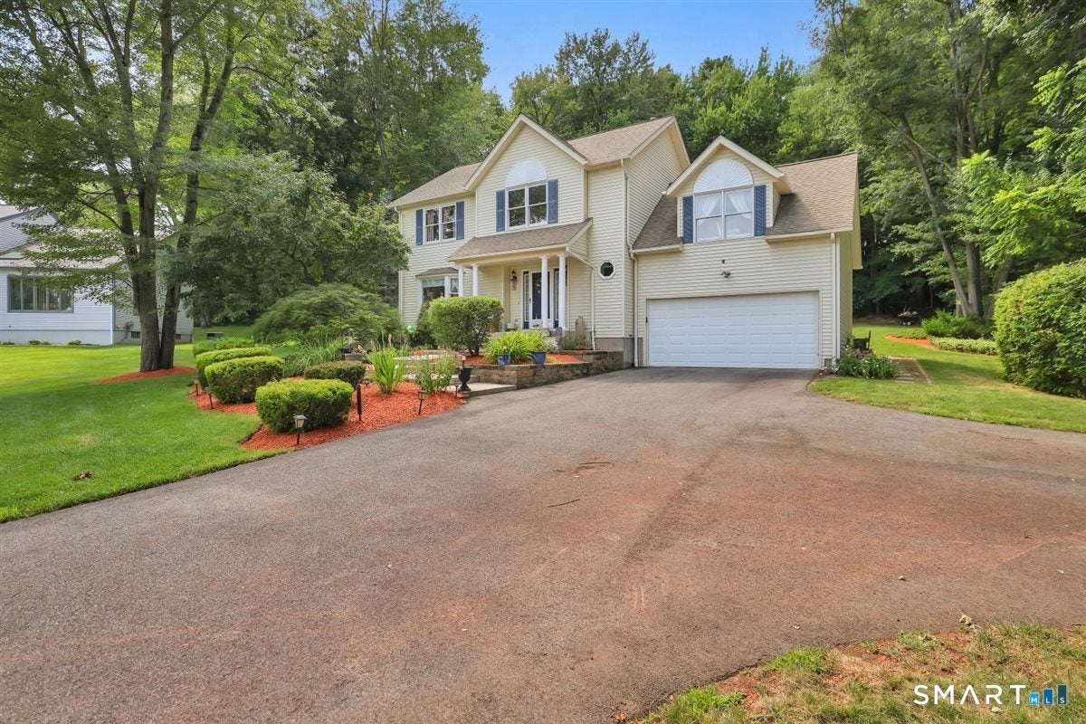 69 Ledgebrook Lane