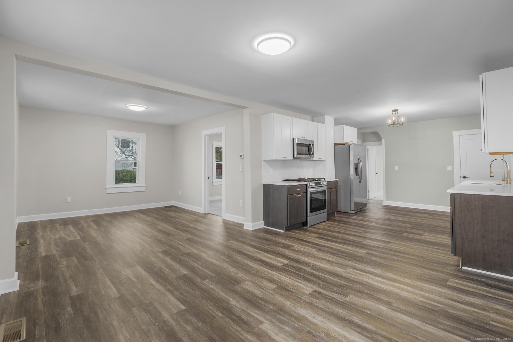 52 Burgess Street, East Haven, Connecticut image 8