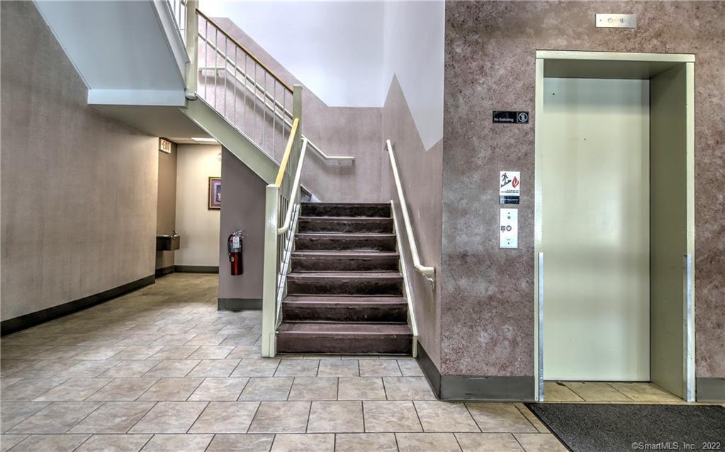 80 Ferry Boulevard 204