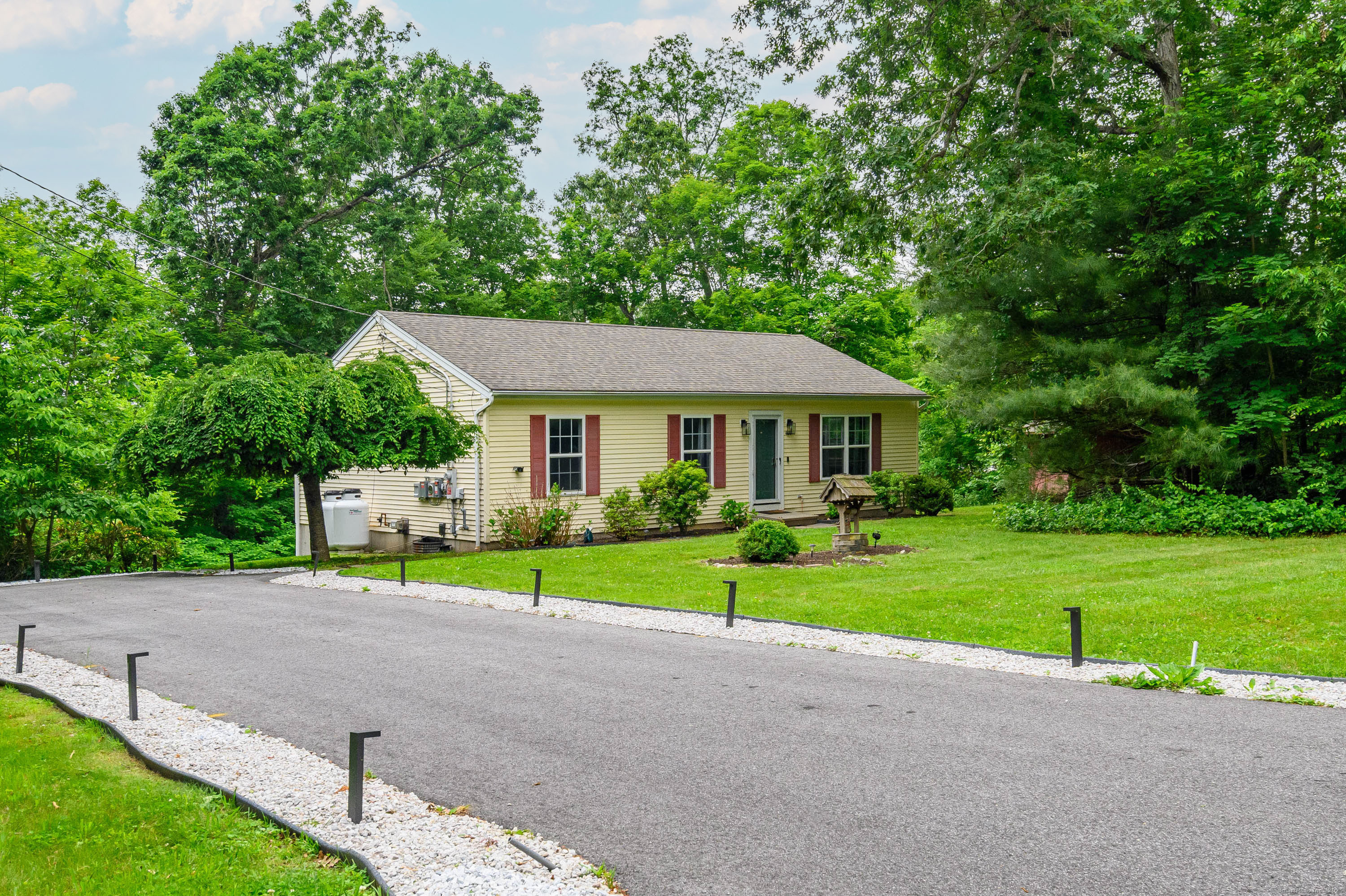 400 Ichabod Road