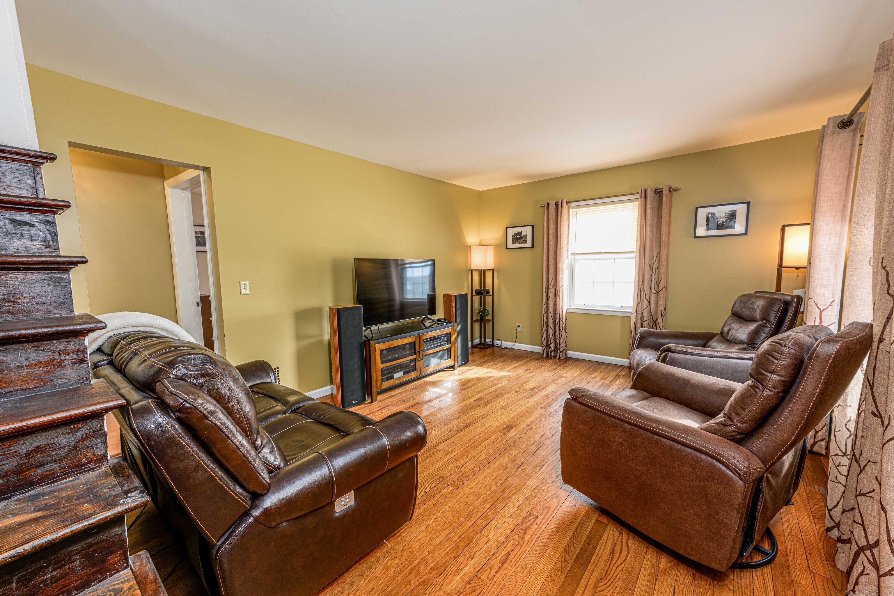 37 Robert Street, Hamden, Connecticut image 9