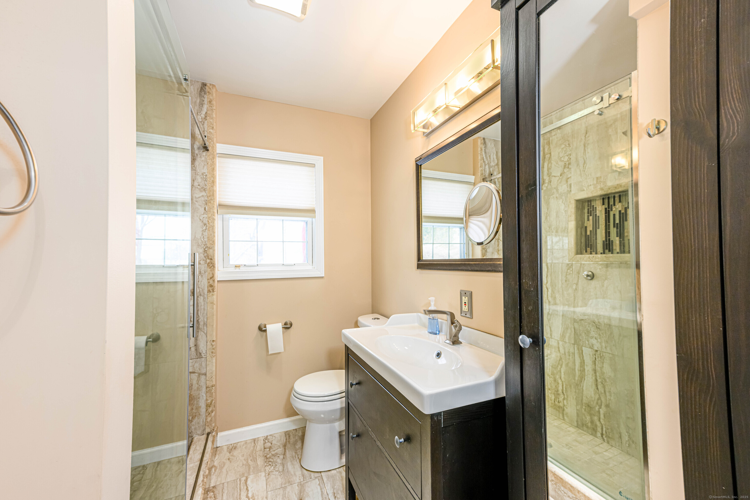 37 Robert Street, Hamden, Connecticut image 18