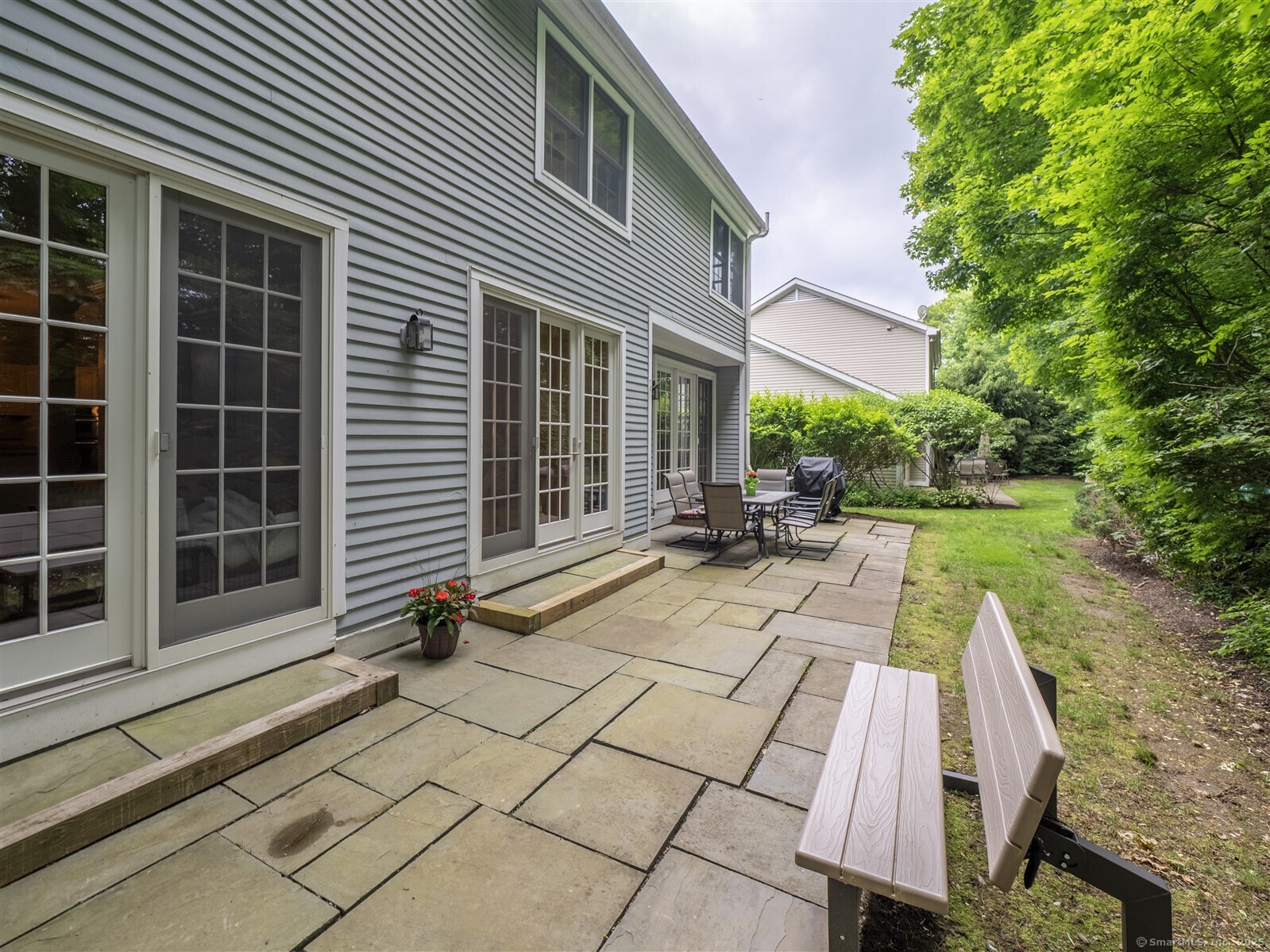 Wilton, Connecticut 06897, United States, 3 Bedrooms Bedrooms, ,3 BathroomsBathrooms,Residential,Active,166609