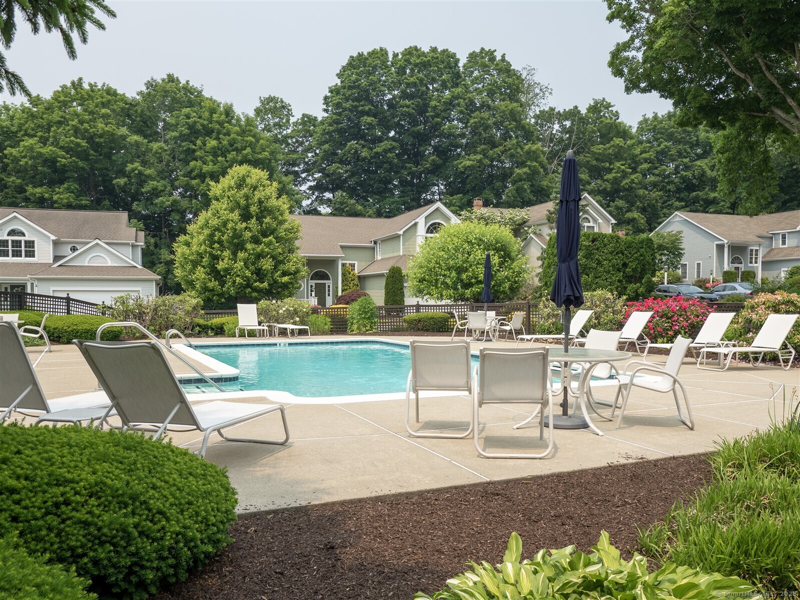 Wilton, Connecticut 06897, United States, 3 Bedrooms Bedrooms, ,3 BathroomsBathrooms,Residential,Active,166609