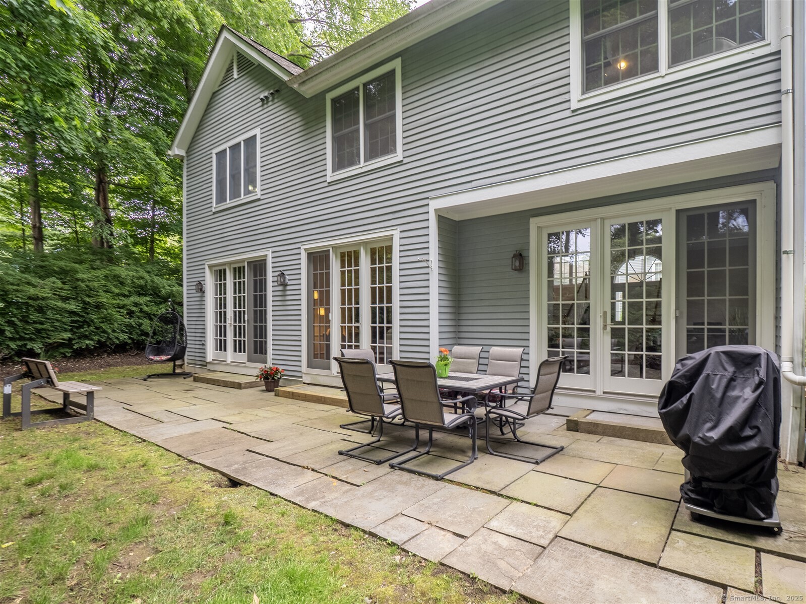 Wilton, Connecticut 06897, United States, 3 Bedrooms Bedrooms, ,3 BathroomsBathrooms,Residential,Active,166609