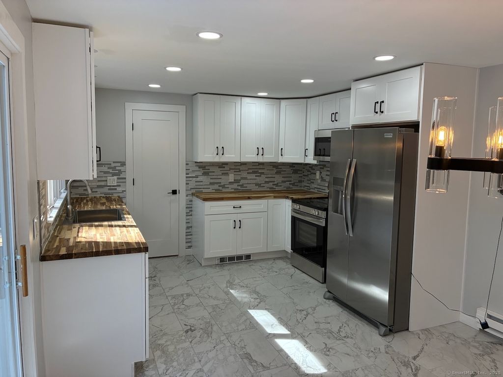 Photo of 60 Gayfield Road, Waterbury, CT 06706 (MLS # 24134771)