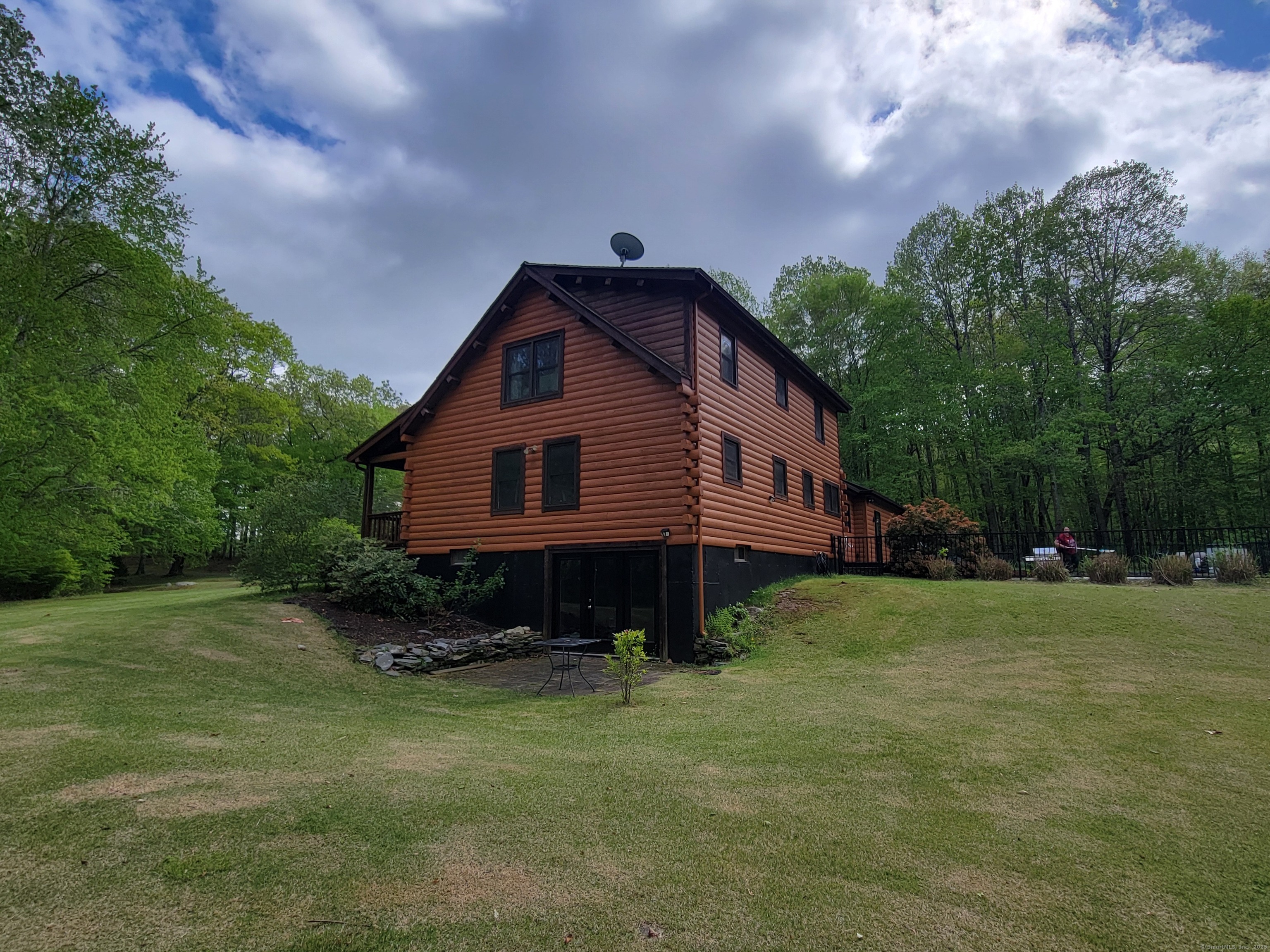421 Lebanon Avenue, Colchester, Connecticut image 3