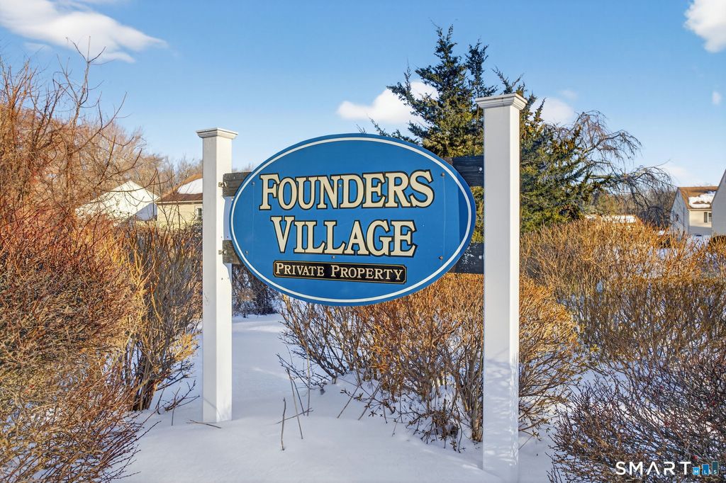 Photo of 81 Founders Village #81, Clinton, CT 06413 (MLS # 24154482)