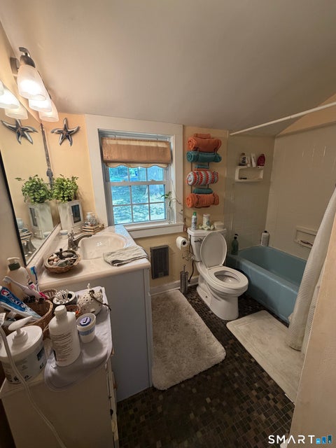 Tiny photo for 360 Griswold Street, Glastonbury, CT 06033 (MLS # 24192390)