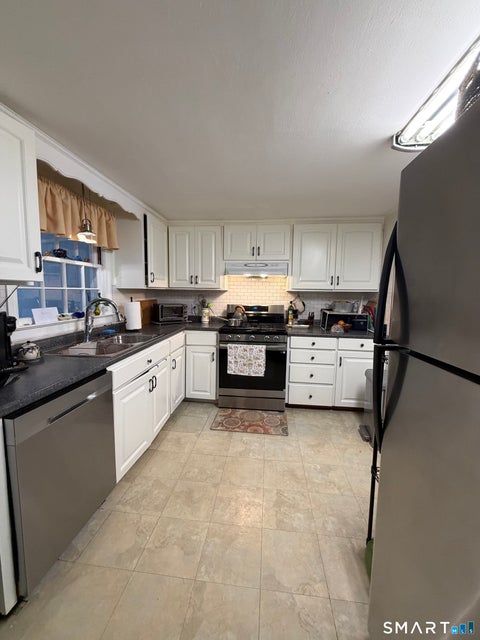Tiny photo for 360 Griswold Street, Glastonbury, CT 06033 (MLS # 24192390)