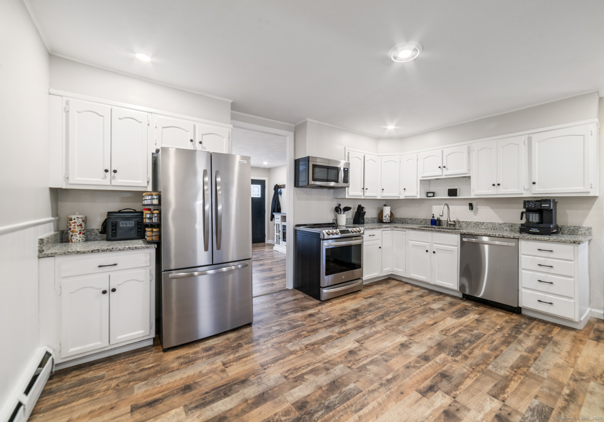 7 N Star Drive, Seymour, Connecticut image 5