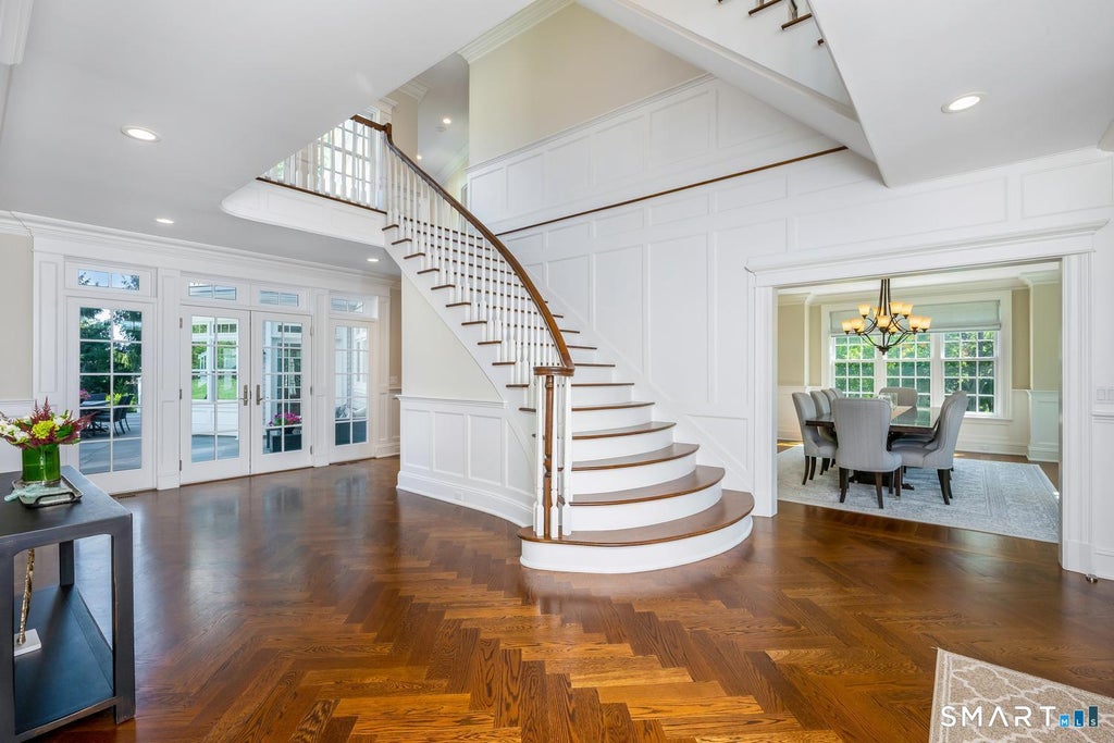 Photo of 67 Peach Hill Road, Darien, CT 06820 (MLS # 24191678)