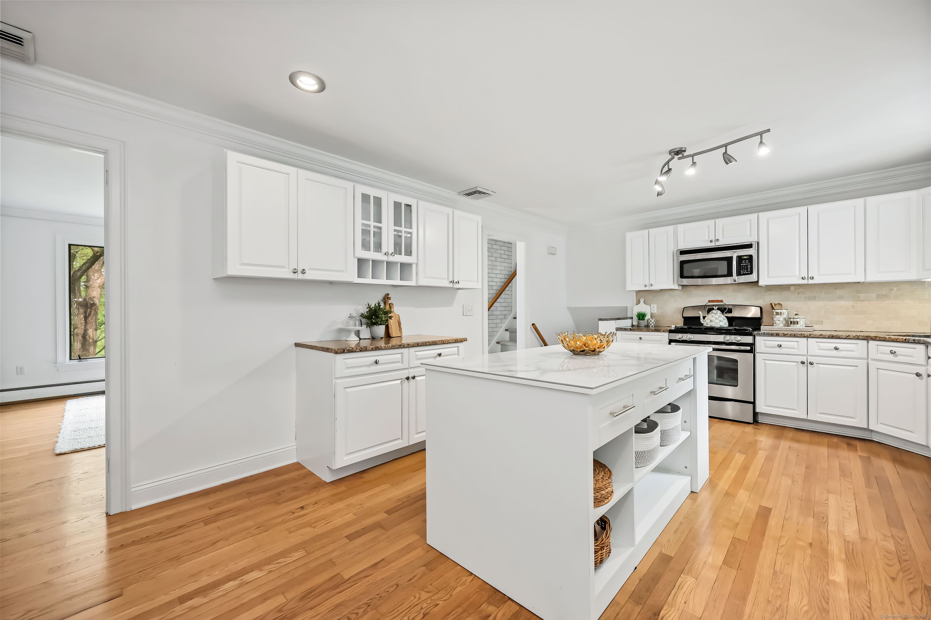 135 Warner Hill Road, Fairfield, Connecticut image 10