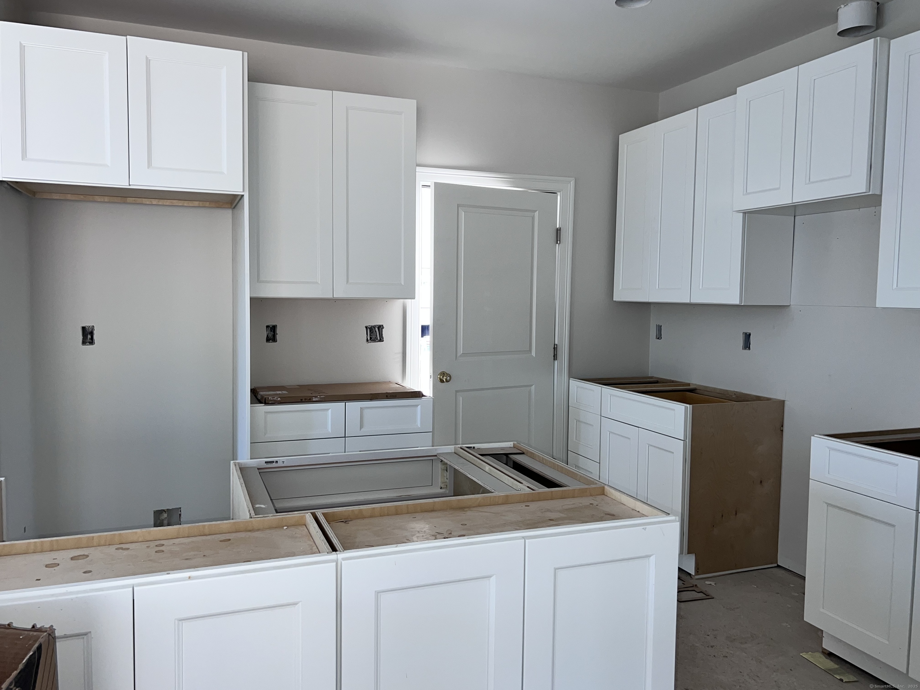 18 Village Circle #18, Guilford, Connecticut image 8