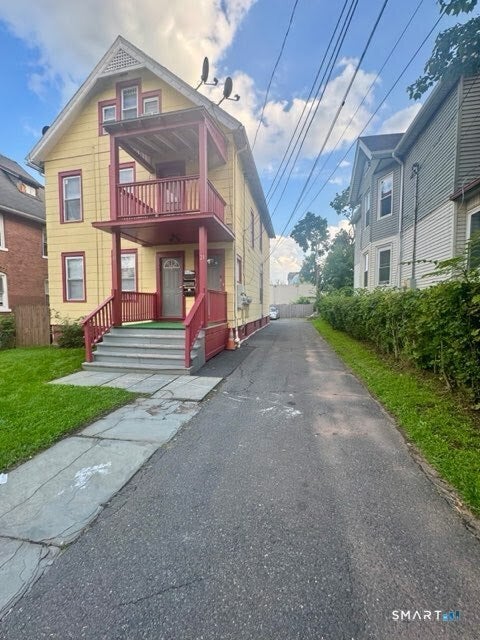Multifamily For Rent - 19 Warner Street #2<br/> Hartford, CT 06114