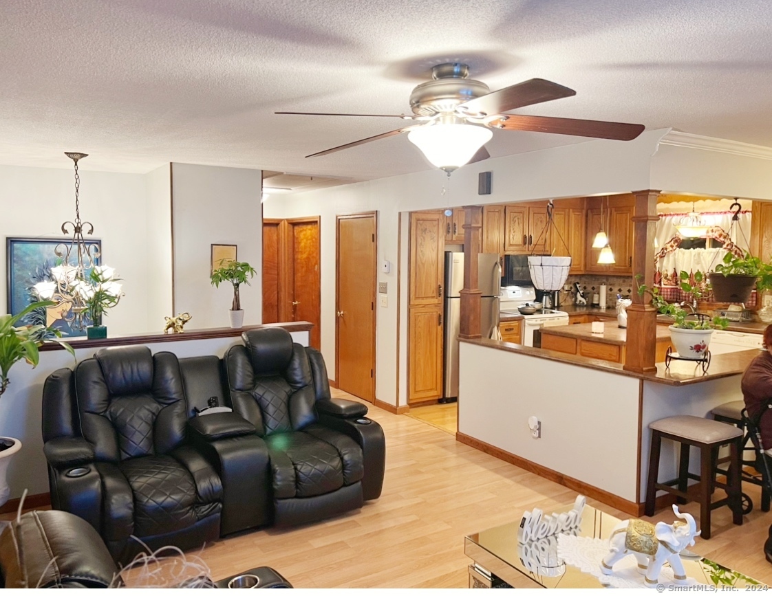 26 Mohican Lane, Bristol, Connecticut image 3