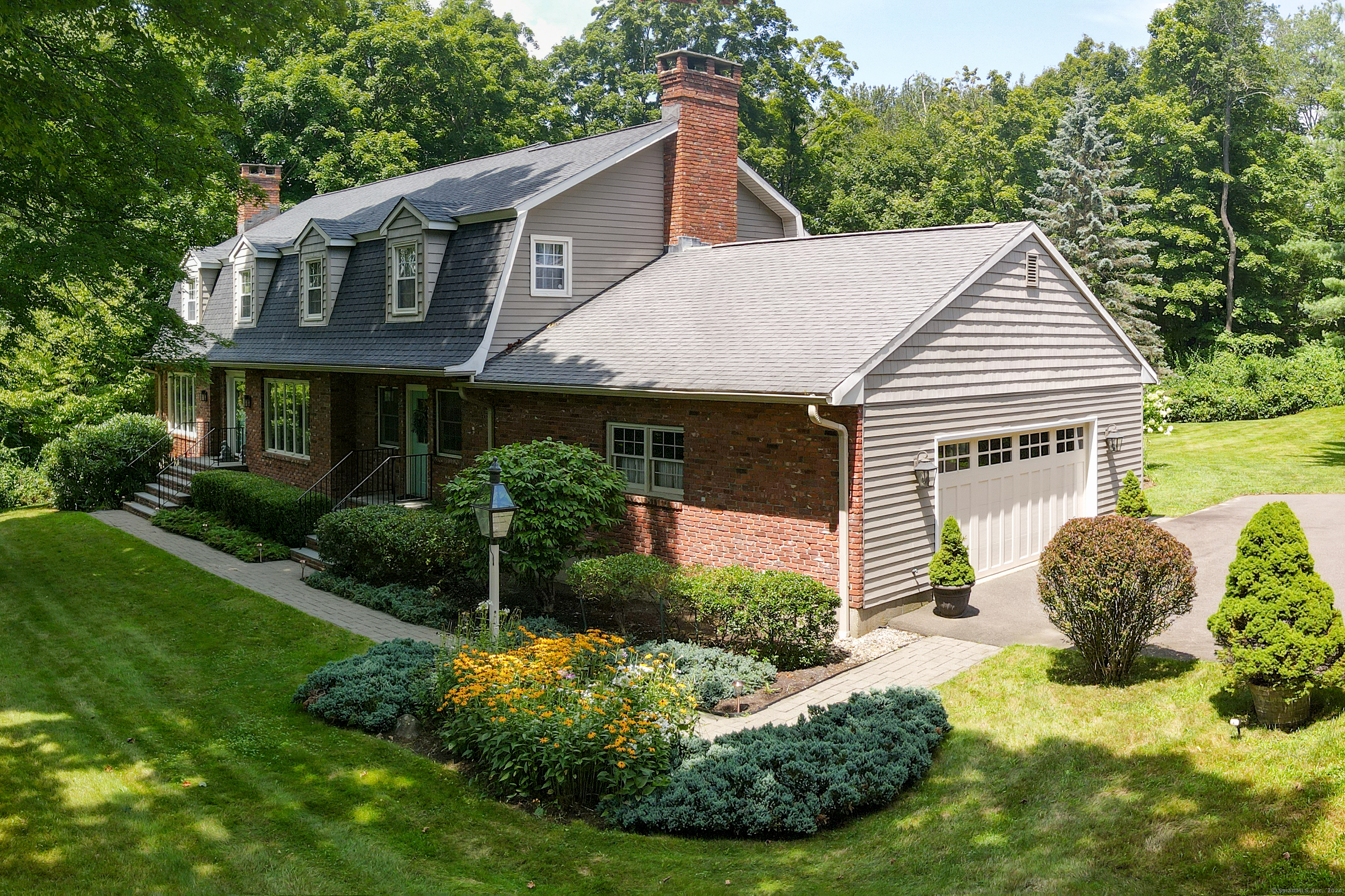 View Middlebury, CT 06762 house