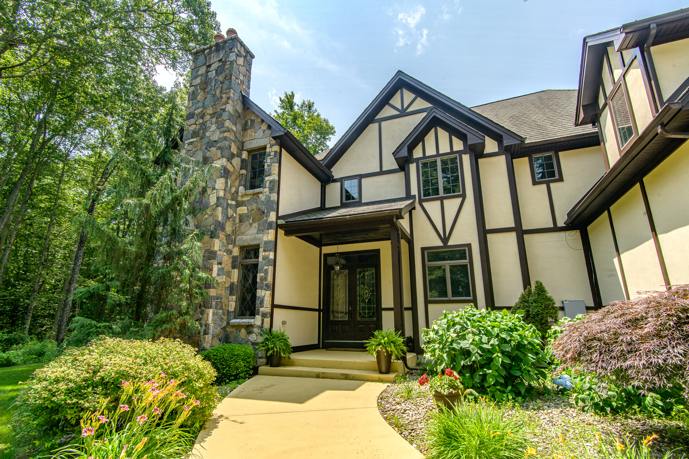 76 Mill Brook Lane