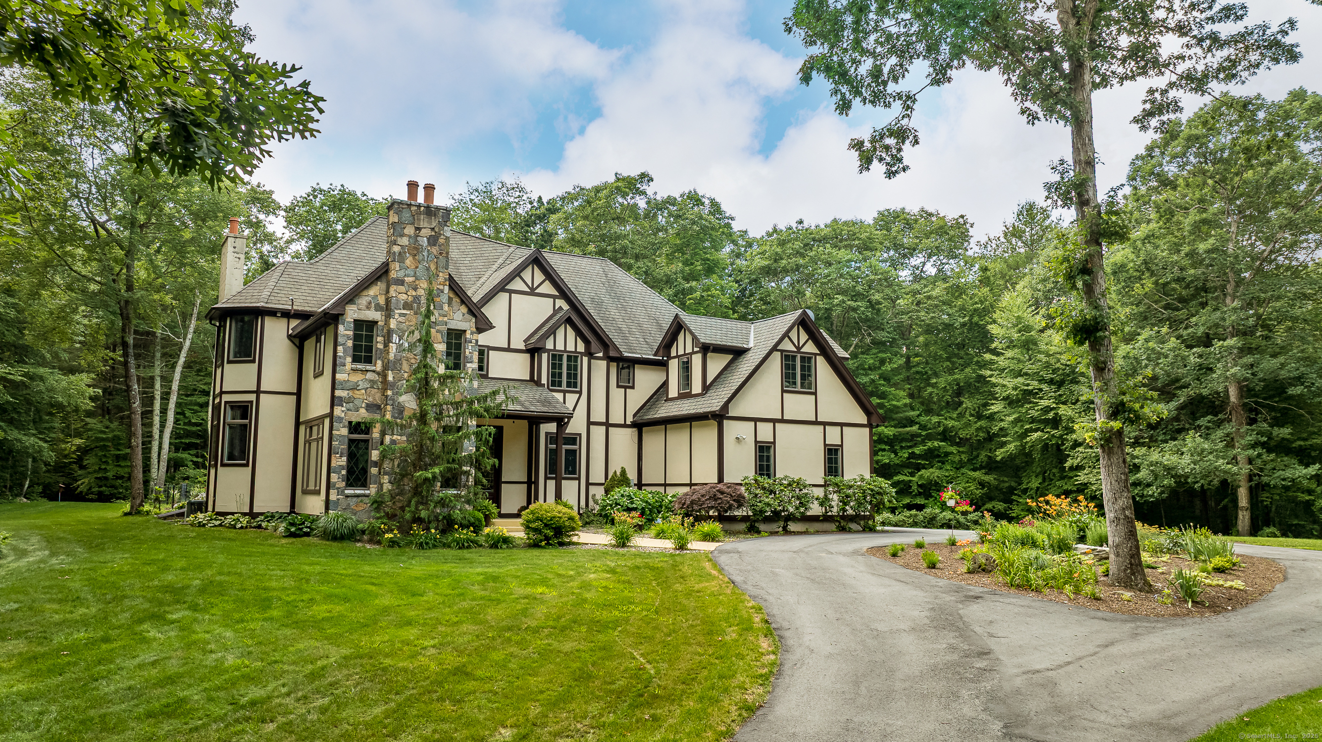 76 Mill Brook Lane