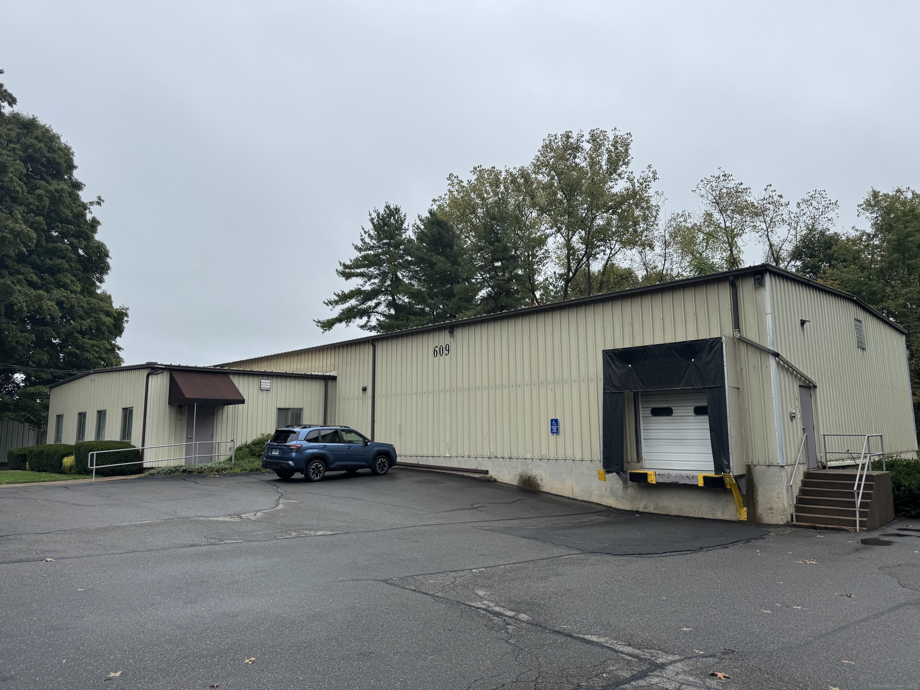 609 Old Turnpike Road