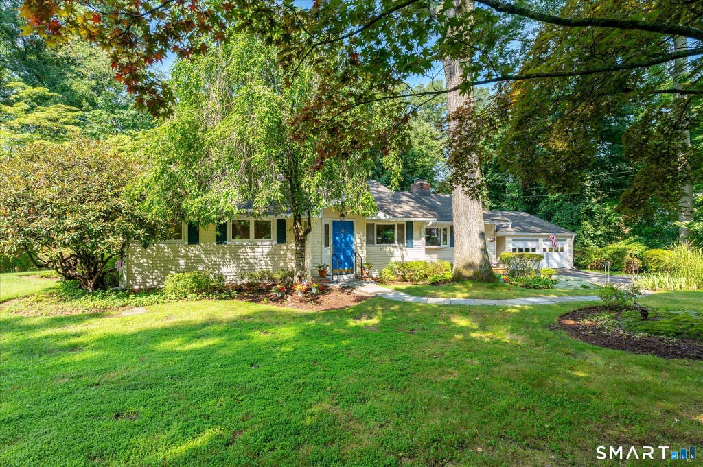 Photo of 27 Archer Lane, Stamford, CT 06905 (MLS # 24197682)