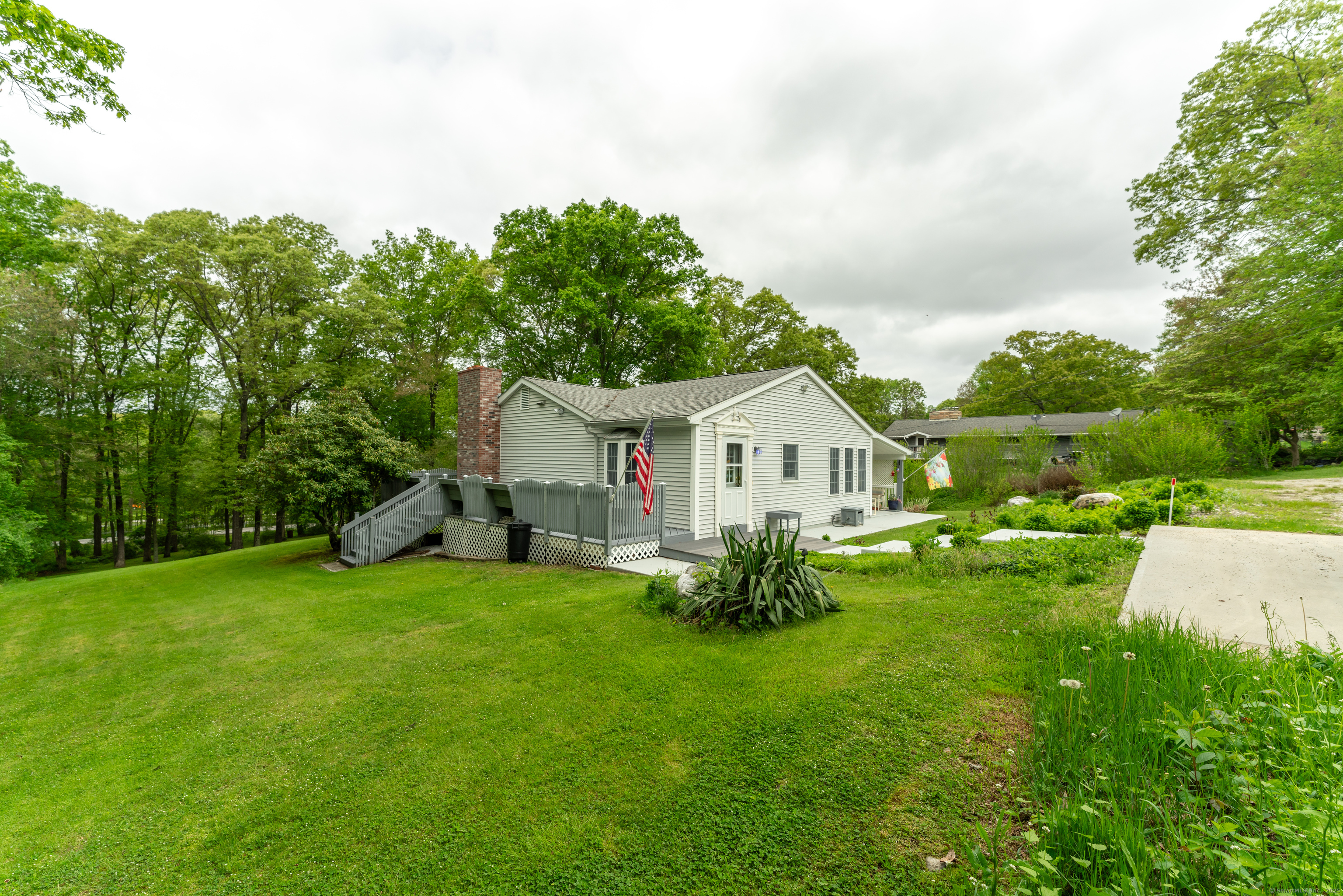513 Lhomme Street Extension