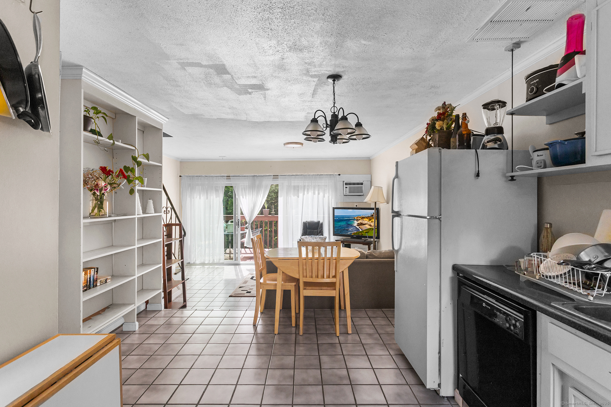 32 Anton Road APT C