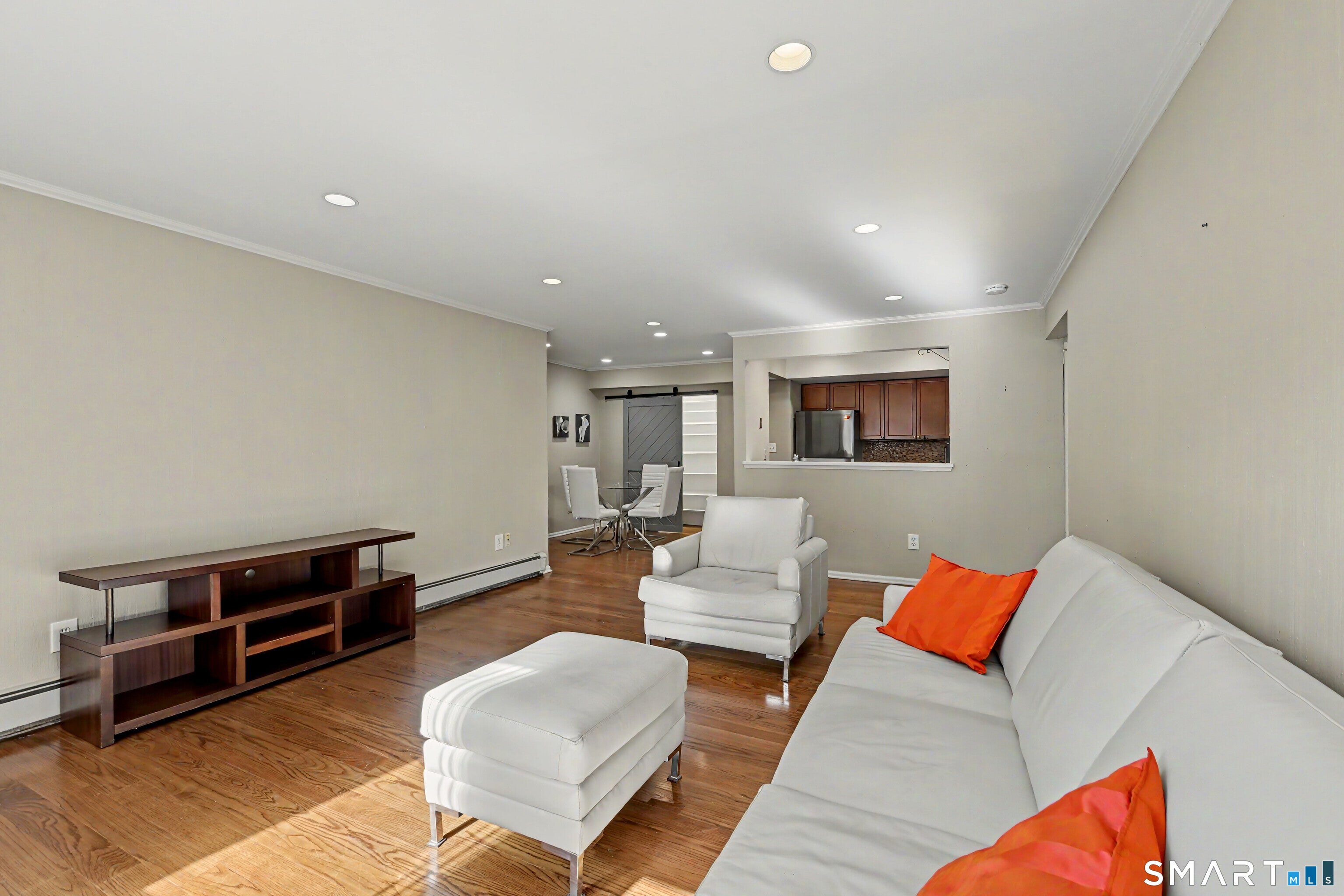 1465 East Putnam Avenue 510