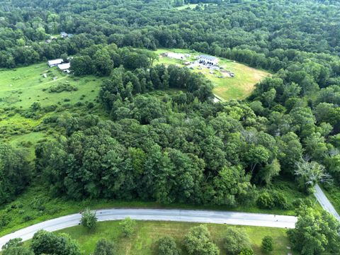 Vacant Land For Sale - 97 Blossom Drive<br/> Windham County, Pomfret, CT 06259